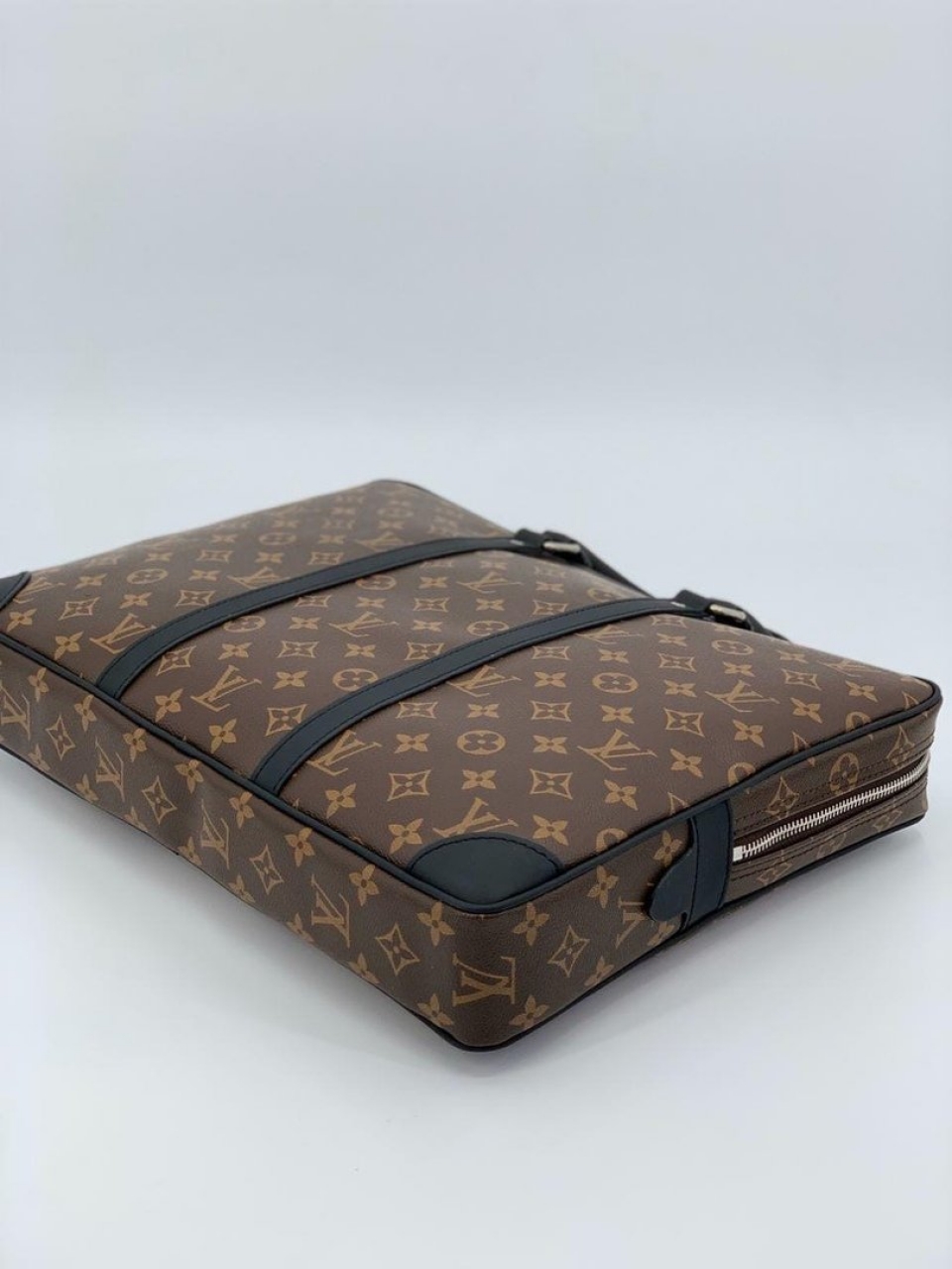 Портфель Louis Vuitton